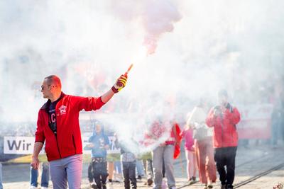 Hauptplatz Linz, 1. Mai Umzug 2025-stock-foto
