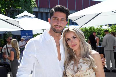 Lorik Bunjaku mit Freundin Denise Hersing beim KAMPF DER REALITYSTARS 6 Screening im Cinenova Kino in K?ln am 30.04.2025-stock-photo