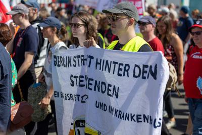 DGB ruft zur traditionellen Mai-Kundgebung in Berlin auf, Zum Tag der Arbeit ruft der DGB unter dem Motto Mach dich star-stock-foto