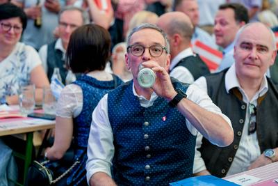 AUT, Urfahraner Jahrmarkt, 1.Mai Kundgebung FPOE-stock-photo