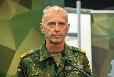 Uebung ?Locker Shields?-stock-foto