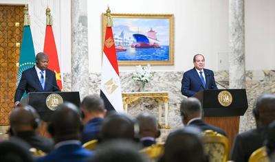 Egyptian President Abdel Fattah el-Sisi receives Angolan President Jo?o Louren?o, the current Chairperson of the African Union-stock-foto