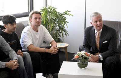 King Philippe Visits Kanzo-stock-foto