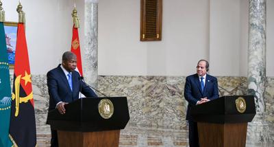 Egyptian President Abdel Fattah el-Sisi receives Angolan President Jo?o Louren?o, the current Chairperson of the African Union-stock-foto