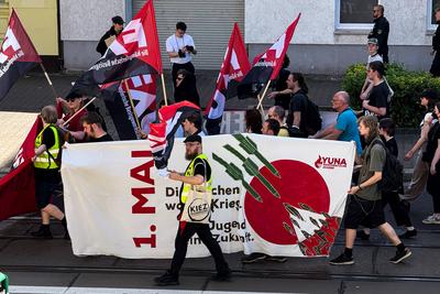 Erster Mai 2025 in Magdeburg (Sachsen-Anhalt) mit Kundgebung und Demonstration unter dem Motto Klasse, Kampf, Kultur, He-stock-photo
