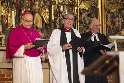 Oekumenischer Gottesdienst beim Evangelischen Kirchentag in Hannover-stock-foto