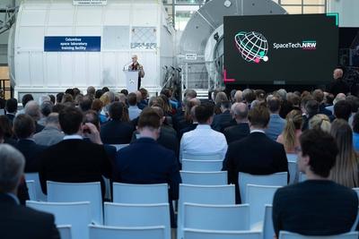 SpaceTech.NRW Raumfahrtkonferenz-stock-photo
