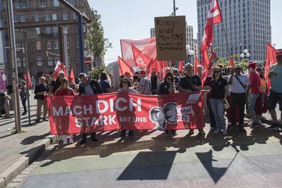 01.05.2025, 1. Mai Demo DGB, N?rnberg: Unter dem Motto Mach dich stark mit uns gingen im Rahmen der DGB (Deutscher Gewer-stock-foto