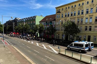 Erster Mai 2025 in Magdeburg (Sachsen-Anhalt) mit Kundgebung und Demonstration unter dem Motto Klasse, Kampf, Kultur, He-stock-photo