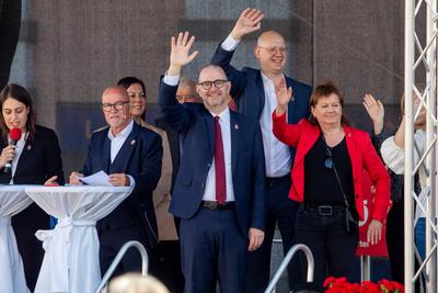 Hauptplatz Linz, 1. Mai Umzug 2025-stock-foto