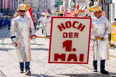 Hauptplatz Linz, 1. Mai Umzug 2025-stock-photo