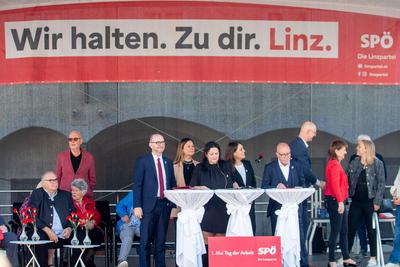 Hauptplatz Linz, 1. Mai Umzug 2025-stock-foto