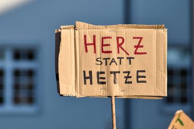 29.04.2025, Demonstration gegen AfD, Buendnis aus demokratischen Parteien und Zivilgesellschaft, Politik, Deutschland, Rottenburg am Neckar-stock-foto