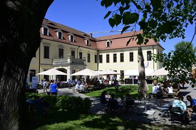 Ros? -Fest - Sommerauftakt auf Schloss Proschwitz. Mei?en OT Proschwitz, 01.05.2025 Sachsen Germany *** Ros? Festival Su-stock-foto