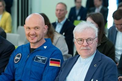 SpaceTech.NRW Raumfahrtkonferenz-stock-photo