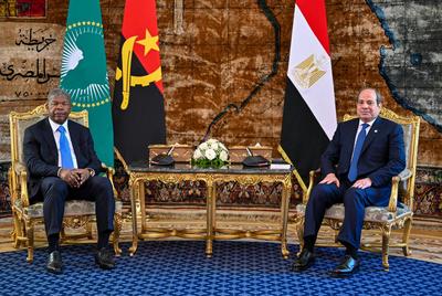 Egyptian President Abdel Fattah el-Sisi receives Angolan President Jo?o Louren?o, the current Chairperson of the African Union-stock-foto