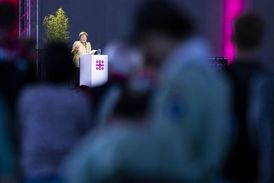 39. Deutscher Evangelischer Kirchentag - Tag 2 - mit Angela Merkel-stock-photo