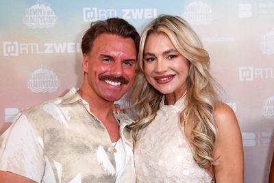 Sandra Czok mit Ehemann Sascha Schmitz beim KAMPF DER REALITYSTARS 6 Screening im Cinenova Kino in K?ln am 30.04.2025 **-stock-foto