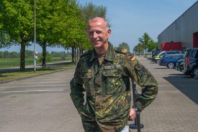 Uebung ?Locker Shields?-stock-foto