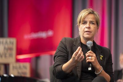 Podium Klimapolitik zwischen Technik und Genuegsamkeit-stock-foto