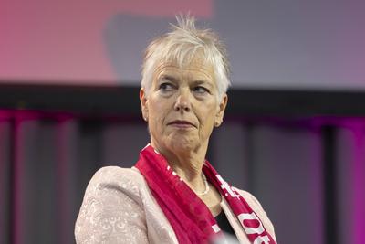 Podium Sexualisierte Gewalt und Machtmissbrauch-stock-foto