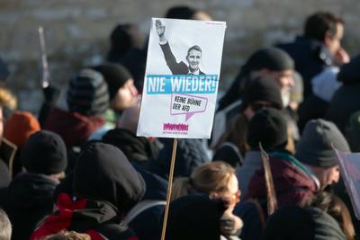Tausende Teilnehmer beteiligen sich bei einer Grossdemonstration gegen Rechtsextremismus am 20.01.2024 in Erfurt. Das Tr-stock-photo