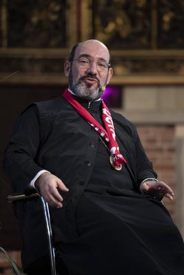 Dialogbibelarbeit am Kirchentag mit Bischof Emmanuel von Christoupolis-stock-foto