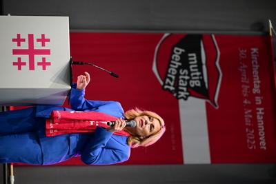 Bundestagspraesidentin Julia Kloeckner auf dem Kirchentag-stock-photo