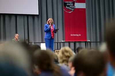 Bundestagspraesidentin Julia Kloeckner auf dem Kirchentag-stock-photo