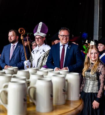 02.05.2025, GER, Kultur / Volksfest, Thueringentag in der Residenzstadt Gotha / 1250 Jahre Stadtfest, Th?ringentag 2025 - Die Feierliche Er?ffnung-stock-foto