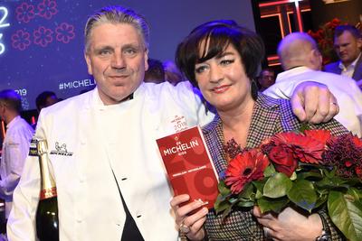 Presentatie van de Michelin Gids 2019 in het DeLaMar Theater. De gids geldt als de meest gezaghebbende culinaire gids. O-stock-photo