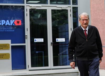 Albanian opposition leader Sali Berisha charged with corruption-stock-foto