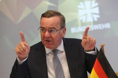 Blick am Mittwoch (15.11.2023) im Ortsteil Warenm?nde der Hanse- und Universit?tsstadt Rostock auf den Pressetermin zur-stock-foto