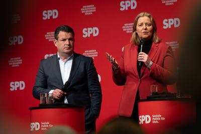 26.04.2025, Hubertus Heil (SPD) und B?rbel Bas (SPD)-stock-foto