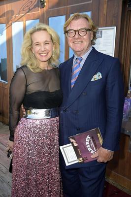 Sarah Wedl-Wilson und Andre Schmitz bei der Jubil?umspremiere des Musicals Cabaret - das Berlin-Musical im Tipi am Kanzl-stock-foto
