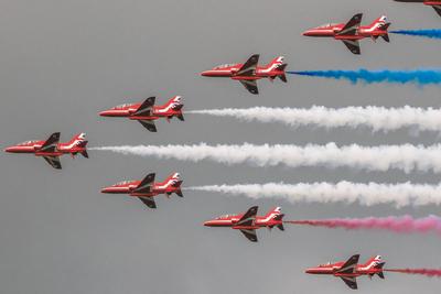 VE Day 80 RAF flypast London-stock-foto