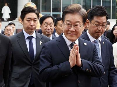 South Korean Presidential candidates attend Buddha's Birthday celebrations in Seoul-stock-photo