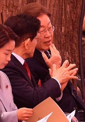 South Korean Presidential candidates attend Buddha's Birthday celebrations in Seoul-stock-photo