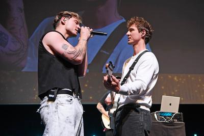 HE/RO (Roman Lochmann, Heiko Lochmann) bei den 9:16 AWARDS im Deutschen Schauspielhaus in Hamburg am 05.05.2025 *** HE R-stock-foto