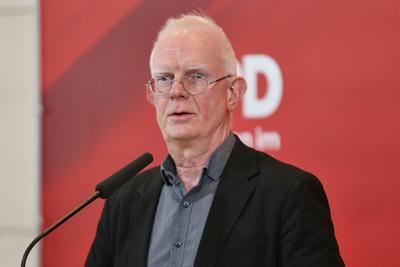 Berlin, Deutschland, 05.05.2025: Deutscher Bundestag: SPD-Fraktionssitzung: Ali von Wangenheim *** Berlin, Germany, 05 0-stock-foto