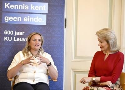 Queen Mathilde at the KULeuven (research on cancer and pregnancy)-stock-foto