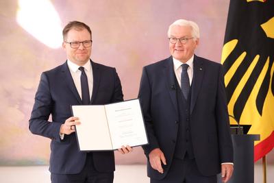Bundespr?sident und neues Kabinett Merz 1-stock-photo