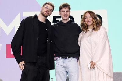 Rewinside, Levi Penell, Enissa Amani-stock-photo