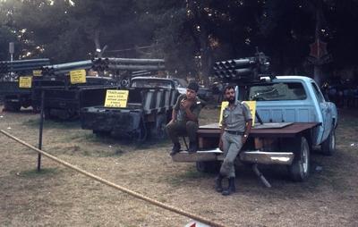 Israel ca 19820907 Beschlagnahmte Waffen Kriegsger?te aus dem Libanon-stock-foto