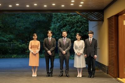 Jordanian Crown Prince Al Hussein bin Abdullah II meets with Japanese Crown Prince Fumihito during his visit to Japan-stock-foto