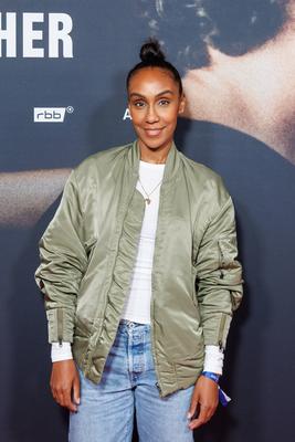 Premiere - Doku Serie Max & Joy ? Komm n?her-stock-foto