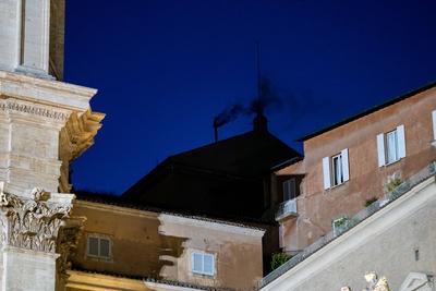 News - Il Conclave-stock-photo