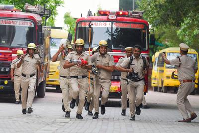 Civil Defence Mock Drills Conducted Across Country-stock-foto
