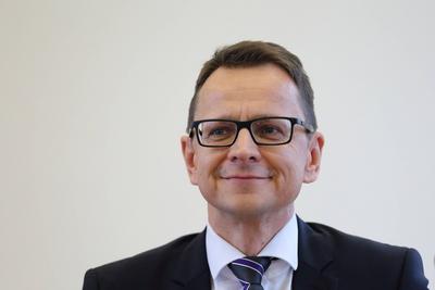 J?rg M?ller spricht w?hrend einer Pressekonferenz zu seiner Vorstellung als neuer Brandenburger Verfassungsschutz-Chef,-stock-photo