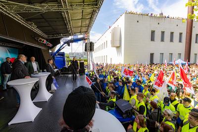 ver.di Demonstration vor der Bundesnetzagentur in Bonn - 08.05.2025-stock-foto